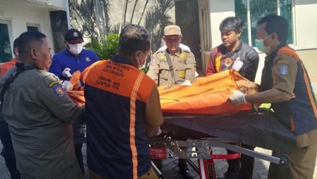Cekcok Utang Pinjol, Satpam di Surabaya Nekat Bunuh Rekan Kerja Cekcok Utang Pinjol, Satpam di Surabaya Nekat Bunuh Rekan Kerja