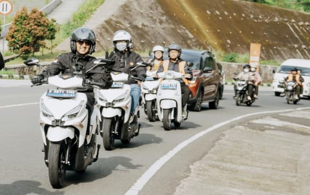 Jarak Tempuh Jadi Tantangan Sepeda Motor Listrik, Ini Langkah Yadea Jarak Tempuh Jadi Tantangan Sepeda Motor Listrik, Ini Langkah Yadea