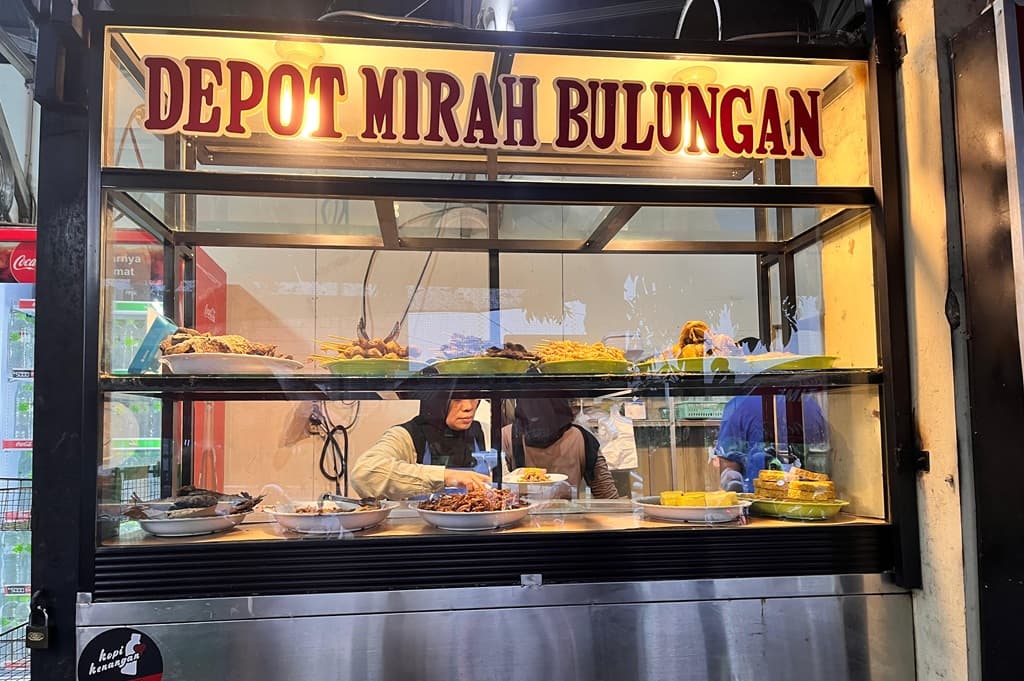 QRIS BRI Bikin Transaksi di Depot Mirah Bulungan Praktis, Bayar Tinggal Scan QRIS BRI Bikin Transaksi di Depot Mirah Bulungan Praktis, Bayar Tinggal Scan