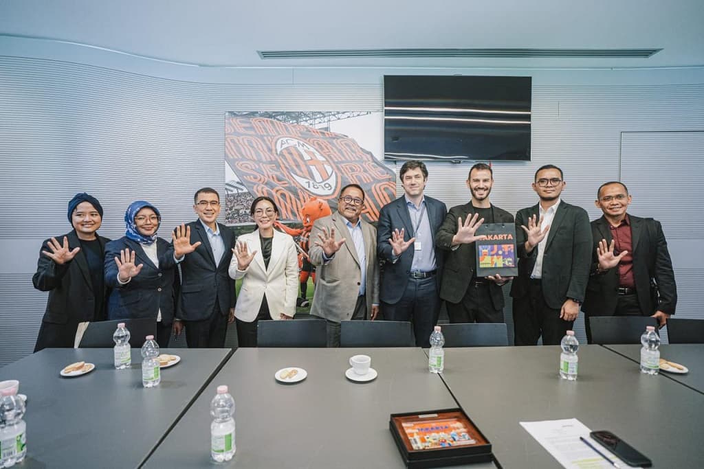 Belajar dari San Siro, Rano Karno Ingin JIS Jadi Ikon Sepak Bola dan Pusat Hiburan Jakarta Belajar dari San Siro, Rano Karno Ingin JIS Jadi Ikon Sepak Bola dan Pusat Hiburan Jakarta