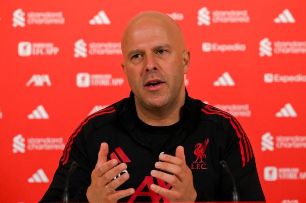 Arne Slot Menolak Mundur dari Liverpool meski Disoraki Fans, Alasannya Mengejutkan Arne Slot Menolak Mundur dari Liverpool meski Disoraki Fans, Alasannya Mengejutkan