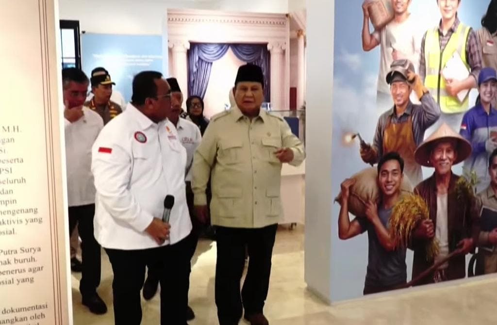 Tangis Haru Warga Nganjuk saat Prabowo Resmikan Museum Marsinah: Bangga Sekali! Tangis Haru Warga Nganjuk saat Prabowo Resmikan Museum Marsinah: Bangga Sekali!