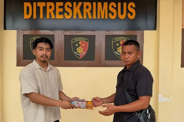 Penipuan AI Berkedok Video Call Catut Kombes di Sorong, Uang Rp93 Juta Nyaris Raib Penipuan AI Berkedok Video Call Catut Kombes di Sorong, Uang Rp93 Juta Nyaris Raib