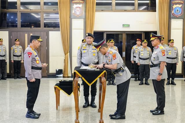 Deretan Brigjen Polri Dilantik Jadi Kapolda, Langsung Sandang Bintang Dua Deretan Brigjen Polri Dilantik Jadi Kapolda, Langsung Sandang Bintang Dua