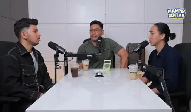 Dandy dan Ozi Bongkar Kehidupan Karantina Indonesia Idol, HP hingga Laptop Dilarang Dandy dan Ozi Bongkar Kehidupan Karantina Indonesia Idol, HP hingga Laptop Dilarang
