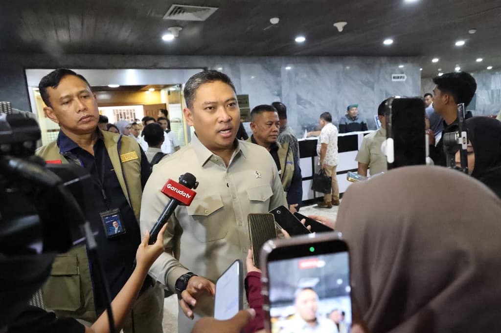 Wamentan Ungkap Cadangan Beras Tembus 5,37 Juta Ton: Tertinggi Sepanjang Sejarah Wamentan Ungkap Cadangan Beras Tembus 5,37 Juta Ton: Tertinggi Sepanjang Sejarah