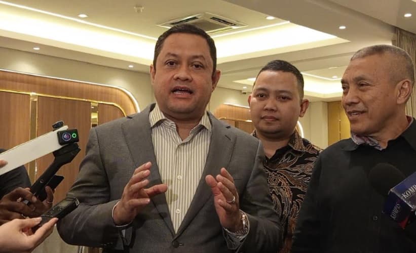 Pengacara Nadiem Makarim Tegaskan Vonis Ibam Tak Bisa Jadi Acuan Putusan Kliennya Pengacara Nadiem Makarim Tegaskan Vonis Ibam Tak Bisa Jadi Acuan Putusan Kliennya