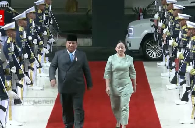 Disambut Puan, Prabowo Tiba di DPR untuk Pidato Kerangka Ekonomi Makro RAPBN 2027 Disambut Puan, Prabowo Tiba di DPR untuk Pidato Kerangka Ekonomi Makro RAPBN 2027