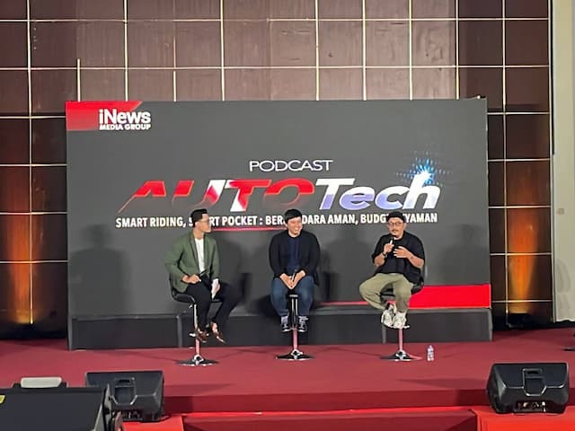 Ridwan Hanif Edukasi Mahasiswa UNS soal Mobil Listrik di Autotech iNews Campus Connect Ridwan Hanif Edukasi Mahasiswa UNS soal Mobil Listrik di Autotech iNews Campus Connect