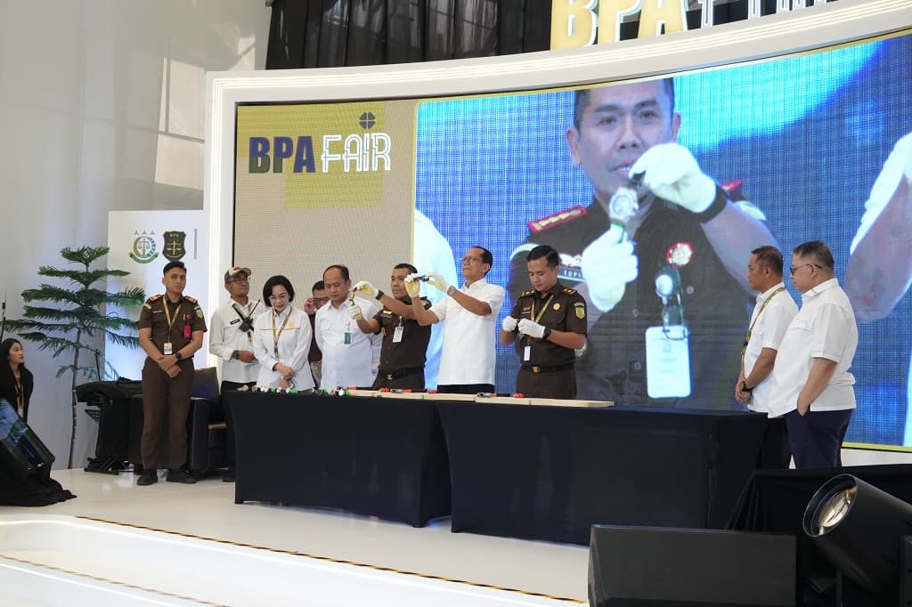 Kejagung Musnahkan 14 Jam Tangan Mewah Rampasan Kasus Asabri, Ternyata Barang KW Kejagung Musnahkan 14 Jam Tangan Mewah Rampasan Kasus Asabri, Ternyata Barang KW