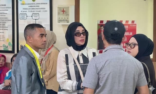 Alexander Assad Tolak Bercerai dengan Clara Shinta meski Ketahuan Selingkuh Alexander Assad Tolak Bercerai dengan Clara Shinta meski Ketahuan Selingkuh