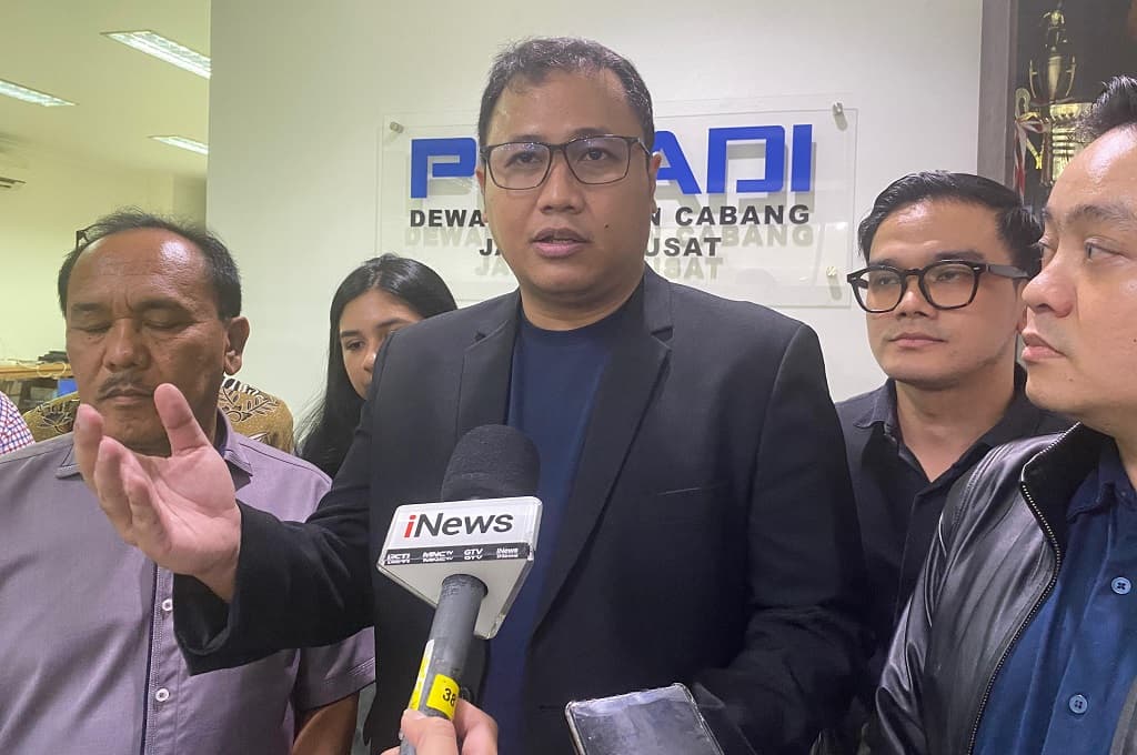 Tama S Langkun Soroti Aktivis HAM hingga Advokat Masih Rentan Dikriminalisasi Tama S Langkun Soroti Aktivis HAM hingga Advokat Masih Rentan Dikriminalisasi