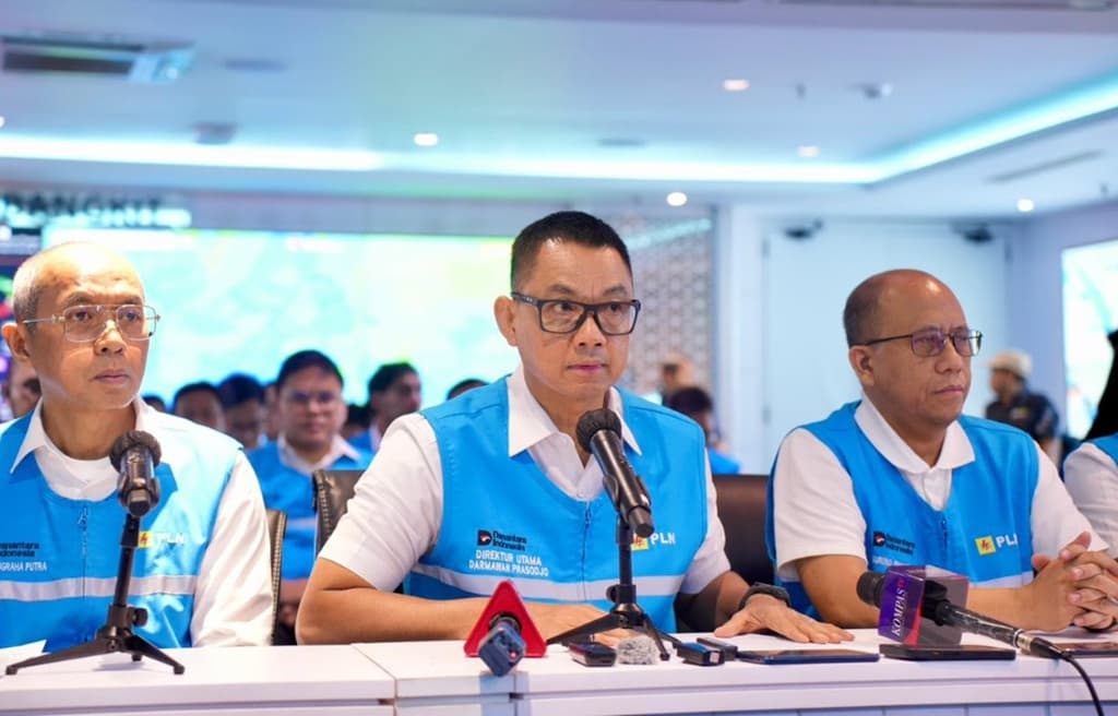 PLN Ungkap Masih Ada 4,8 Juta Pelanggan di Sumatra yang Terdampak Listrik Padam Massal PLN Ungkap Masih Ada 4,8 Juta Pelanggan di Sumatra yang Terdampak Listrik Padam Massal