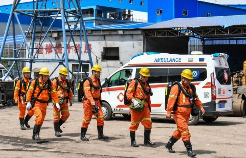 Korban Tewas Ledakan Tembang Batu Bara China Jadi 90 Orang, Xi Jinping Beri Instruksi Keras Korban Tewas Ledakan Tembang Batu Bara China Jadi 90 Orang, Xi Jinping Beri Instruksi Keras