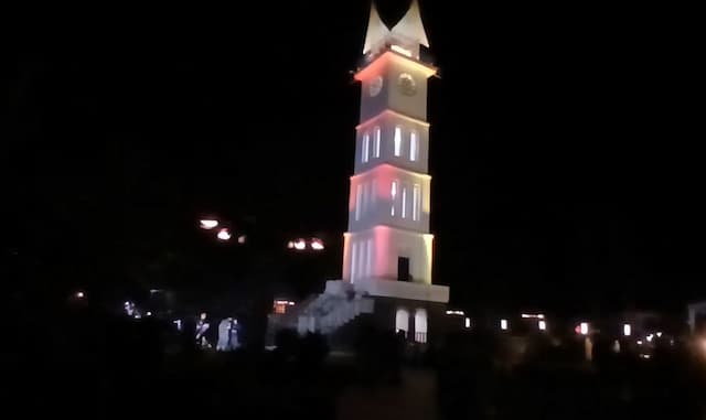 Bukittinggi Gelap Gulita Imbas Blackout Sumatra, Kunjungan Wisatawan Jam Gadang Anjlok Bukittinggi Gelap Gulita Imbas Blackout Sumatra, Kunjungan Wisatawan Jam Gadang Anjlok
