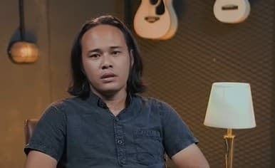 Curhat Calvin Dores Kesulitan Ekonomi hingga Tak Mampu Beri Jajan Anak Curhat Calvin Dores Kesulitan Ekonomi hingga Tak Mampu Beri Jajan Anak