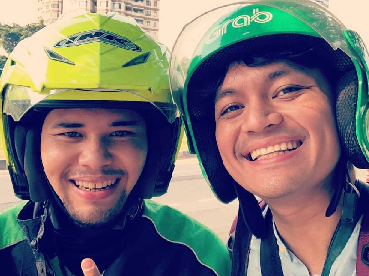 Meski Diremehkan, Anak Deddy Dores Tak Malu Jadi Driver Ojol demi Keluarga Meski Diremehkan, Anak Deddy Dores Tak Malu Jadi Driver Ojol demi Keluarga