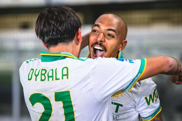 Hasil Lengkap Liga Italia: AS Roma Pastikan Tiket Liga Champions, AC Milan dan Juventus Gagal Finis 4 Besar Hasil Lengkap Liga Italia: AS Roma Pastikan Tiket Liga Champions, AC Milan dan Juventus Gagal Finis 4 Besar
