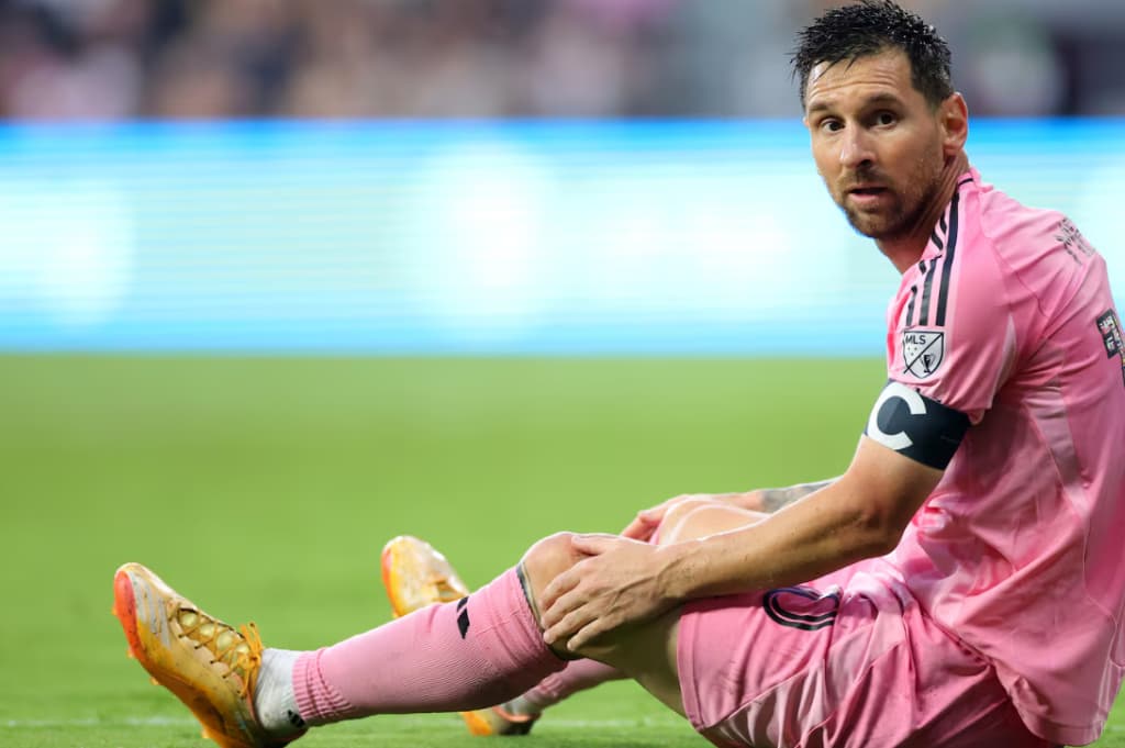 Lionel Messi Cedera di Laga Terakhir Inter Miami, Timnas Argentina Panik jelang Piala Dunia 2026 Lionel Messi Cedera di Laga Terakhir Inter Miami, Timnas Argentina Panik jelang Piala Dunia 2026