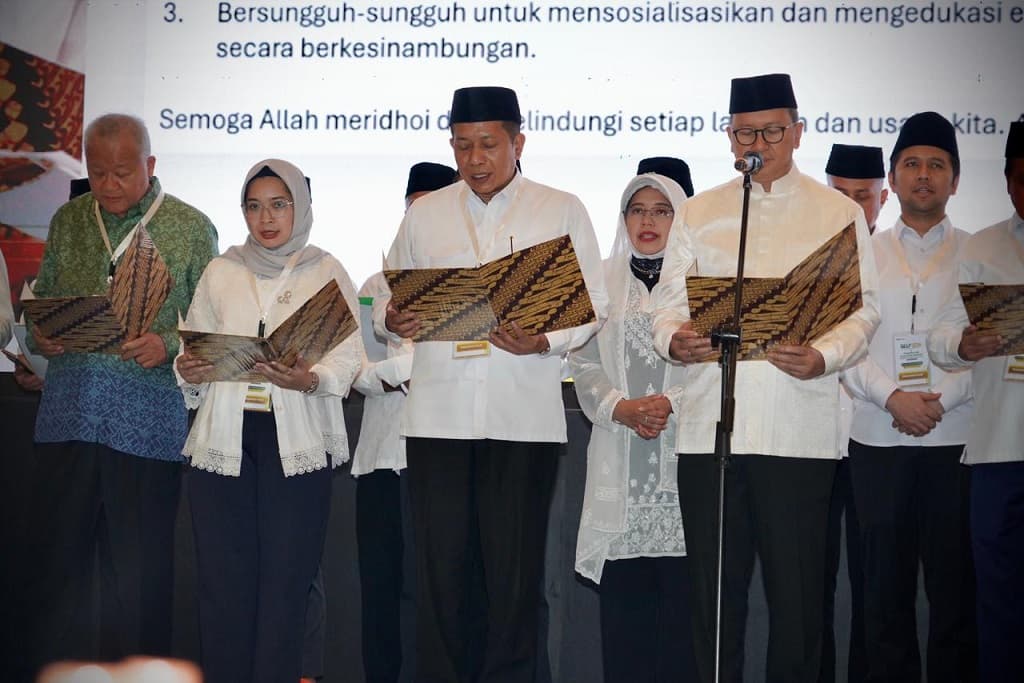 Sah! CEO Danantara Rosan dan Menkop Ferry Dilantik Jadi Pengurus MES 2026-2031 Sah! CEO Danantara Rosan dan Menkop Ferry Dilantik Jadi Pengurus MES 2026-2031
