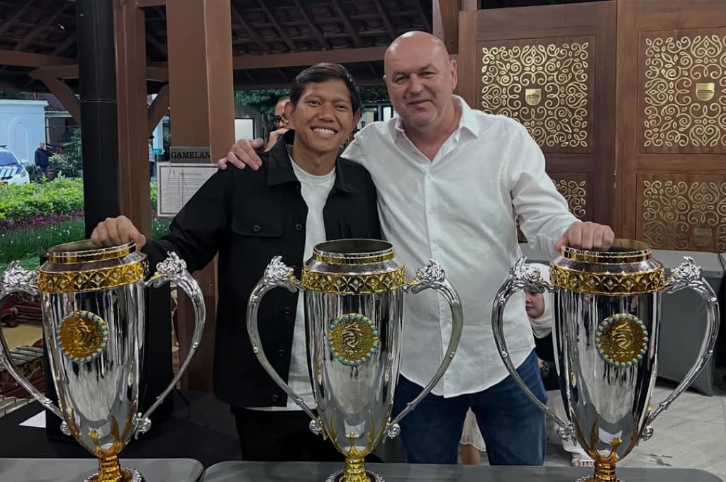 Adam Alis Bongkar Sosok Asli Bojan Hodak di Persib Bandung Adam Alis Bongkar Sosok Asli Bojan Hodak di Persib Bandung