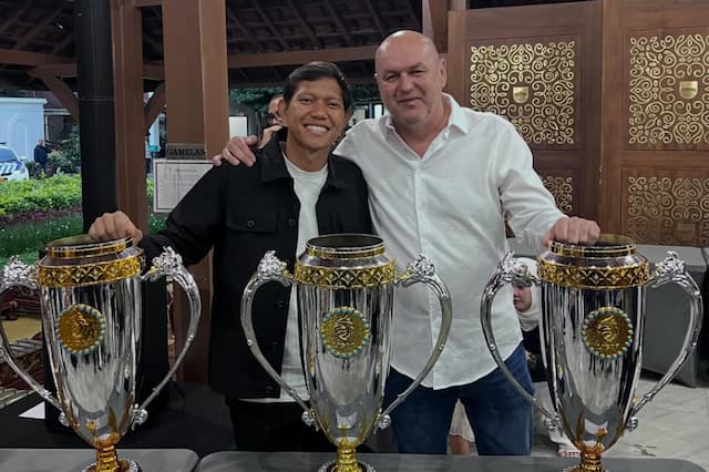Adam Alis Bongkar Sosok Asli Bojan Hodak di Persib Bandung Adam Alis Bongkar Sosok Asli Bojan Hodak di Persib Bandung