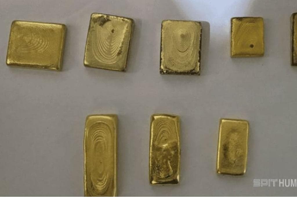 Polisi Gagalkan Pengiriman Emas 2,3 Kg Diduga Hasil Tambang Ilegal, 3 Orang Ditangkap Polisi Gagalkan Pengiriman Emas 2,3 Kg Diduga Hasil Tambang Ilegal, 3 Orang Ditangkap