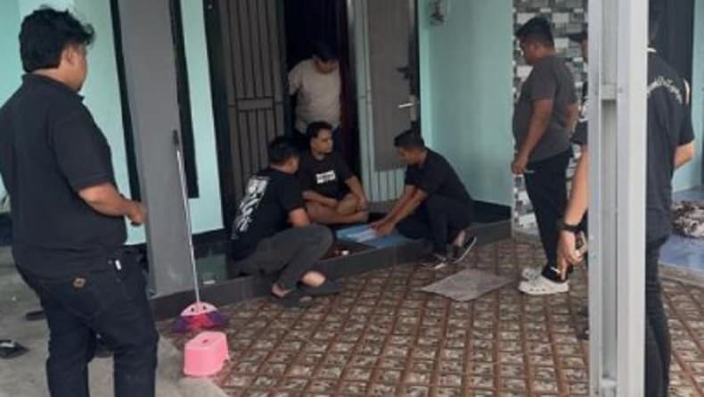 Polda Riau Bongkar Jual Beli Situs Bank Palsu, Korban Rugi hingga Rp1 Miliar Polda Riau Bongkar Jual Beli Situs Bank Palsu, Korban Rugi hingga Rp1 Miliar