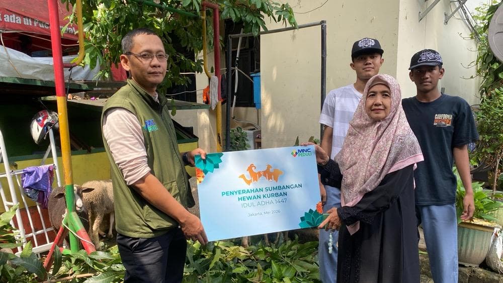 MNC Peduli Salurkan Hewan Kurban, Warga Kebon Sirih: Sangat Bermanfaat MNC Peduli Salurkan Hewan Kurban, Warga Kebon Sirih: Sangat Bermanfaat