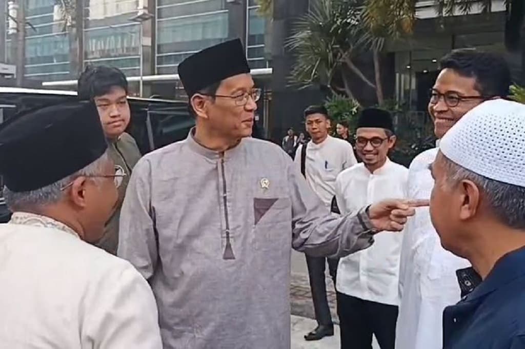 Purbaya Salat Iduladha di Masjid DJP Kemenkeu, Berkurban 2 Ekor Sapi Purbaya Salat Iduladha di Masjid DJP Kemenkeu, Berkurban 2 Ekor Sapi