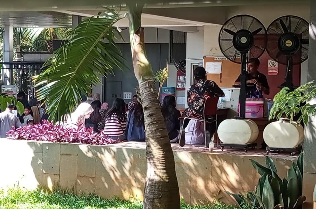 Rutan KPK Ramai Dikunjungi Keluarga Tahanan saat Libur Iduladha Rutan KPK Ramai Dikunjungi Keluarga Tahanan saat Libur Iduladha