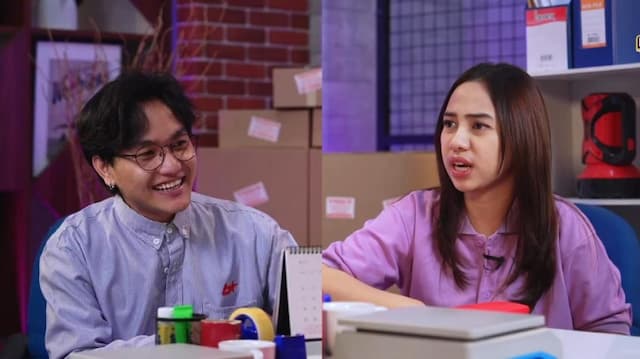 Perjuangan Fani Rahmansyah dari Customer Service sampai Lagunya Tembus 1 Juta Streams Perjuangan Fani Rahmansyah dari Customer Service sampai Lagunya Tembus 1 Juta Streams