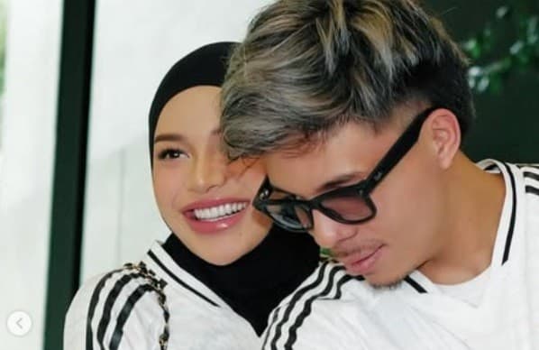 Atta Halilintar dan Aurel Kurban 12 Sapi, Disebar ke Pesantren hingga Panti Asuhan Atta Halilintar dan Aurel Kurban 12 Sapi, Disebar ke Pesantren hingga Panti Asuhan
