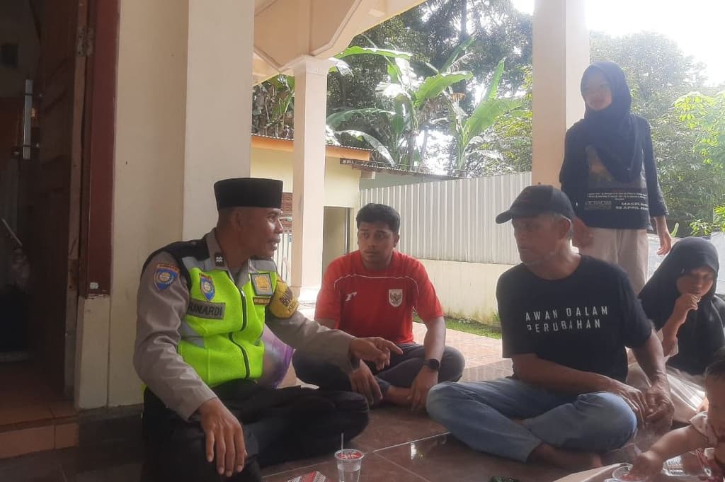 Tukang Kelet Hewan Kurban di Salatiga Meninggal saat Bertugas, Diduga Serangan Jantung Tukang Kelet Hewan Kurban di Salatiga Meninggal saat Bertugas, Diduga Serangan Jantung