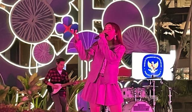 Mingse Bikin Musiczone Pecah, Ajak Penonton Goyang Dangdut Lewat Lagu Baru Astaga Bercanda Mingse Bikin Musiczone Pecah, Ajak Penonton Goyang Dangdut Lewat Lagu Baru Astaga Bercanda
