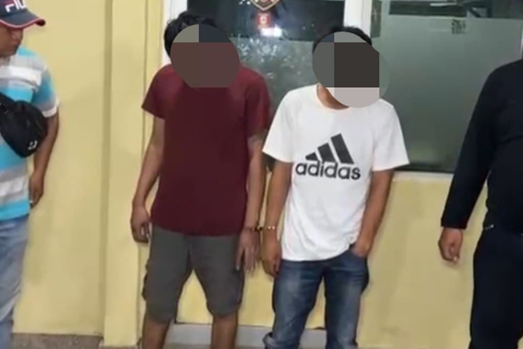 Dua Copet HP Turis Belanda di Tanah Abang Ditangkap, Aksi Terekam CCTV Dua Copet HP Turis Belanda di Tanah Abang Ditangkap, Aksi Terekam CCTV
