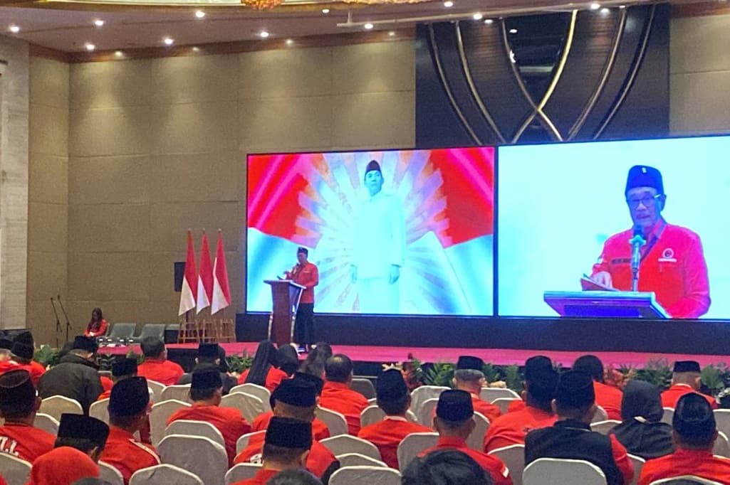 PDIP Luncurkan Lagu Bung Karno Bapak Marhaenisme, Wajib Diputar Setiap Acara Partai PDIP Luncurkan Lagu Bung Karno Bapak Marhaenisme, Wajib Diputar Setiap Acara Partai