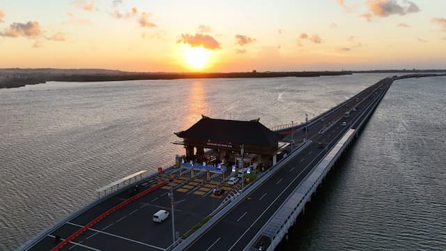 Arus Libur Iduladha Tembus 334.745 Kendaraan, Tol Bali hingga Yogya Paling Ramai Arus Libur Iduladha Tembus 334.745 Kendaraan, Tol Bali hingga Yogya Paling Ramai