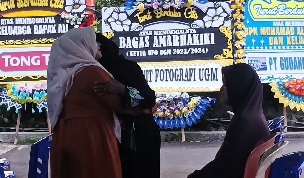 Terungkap! 4 Orang Sekeluarga Tewas di Posong Temanggung Dikenal Hobi Kamping Terungkap! 4 Orang Sekeluarga Tewas di Posong Temanggung Dikenal Hobi Kamping