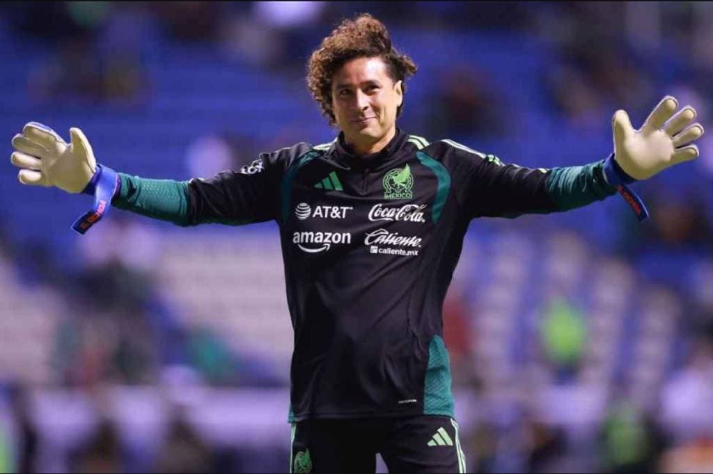 Guillermo Ochoa Berpeluang Ukir Sejarah di Piala Dunia 2026, Sejajar dengan Lionel Messi dan Cristiano Ronaldo Guillermo Ochoa Berpeluang Ukir Sejarah di Piala Dunia 2026, Sejajar dengan Lionel Messi dan Cristiano Ronaldo