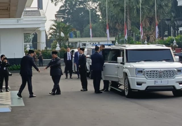 Prabowo Tiba di Kemhan jelang Persemayaman Eks Menhan Ryamizard Prabowo Tiba di Kemhan jelang Persemayaman Eks Menhan Ryamizard