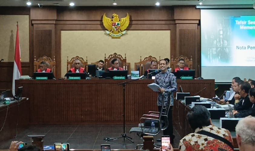 Bacakan Pleidoi, Nadiem Ucapkan Terima Kasih ke Prabowo hingga Megawati Bacakan Pleidoi, Nadiem Ucapkan Terima Kasih ke Prabowo hingga Megawati