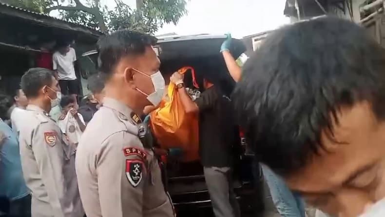 Dugaan Pembunuhan, Pedagang Cilok Ditemukan Tewas Bersimbah Darah di Kontrakan Cikupa Dugaan Pembunuhan, Pedagang Cilok Ditemukan Tewas Bersimbah Darah di Kontrakan Cikupa