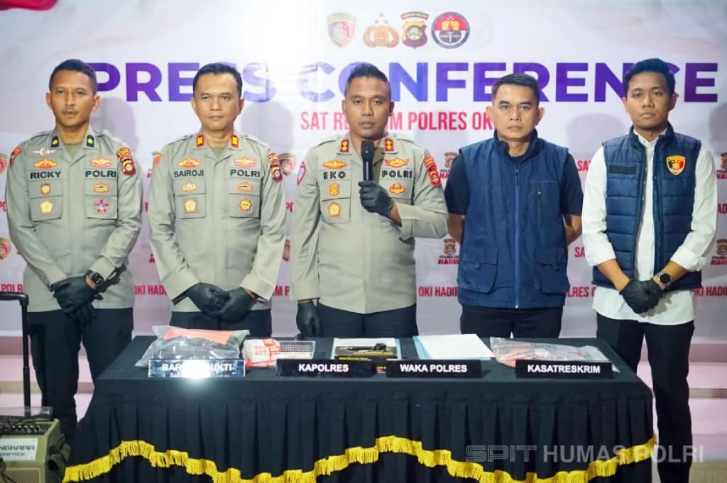 Remaja di OKI Sumsel Tewas Ditembak Teman saat Live TikTok dalam Kamar Remaja di OKI Sumsel Tewas Ditembak Teman saat Live TikTok dalam Kamar