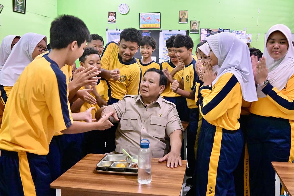 Prabowo Titip Pesan ke Siswa SMPN 111 Jakbar: Belajar yang Baik Prabowo Titip Pesan ke Siswa SMPN 111 Jakbar: Belajar yang Baik