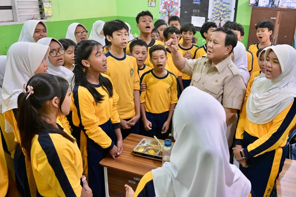 Siswa SMP Bercita-Cita Jadi Pemain Sepak Bola, Prabowo: Bawa Indonesia ke Piala Dunia Siswa SMP Bercita-Cita Jadi Pemain Sepak Bola, Prabowo: Bawa Indonesia ke Piala Dunia