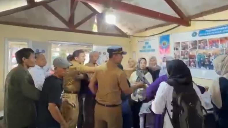 Viral! Lurah di Bandung Mengamuk di Puskesmas, BKPSDM Bereaksi Viral! Lurah di Bandung Mengamuk di Puskesmas, BKPSDM Bereaksi