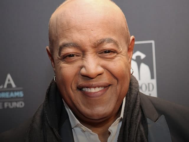 Penyanyi Legendaris Peabo Bryson Meninggal Dunia di Usia 75 Tahun Penyanyi Legendaris Peabo Bryson Meninggal Dunia di Usia 75 Tahun