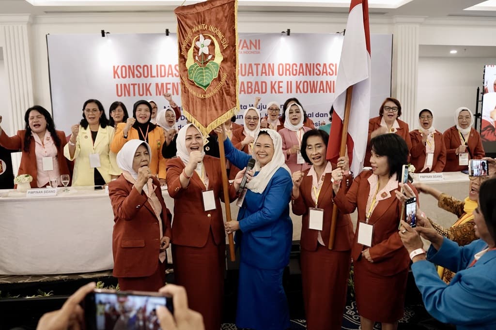Yenny Wahid Terpilih sebagai Ketua Umum KOWANI lewat Kongres Luar Biasa Yenny Wahid Terpilih sebagai Ketua Umum KOWANI lewat Kongres Luar Biasa