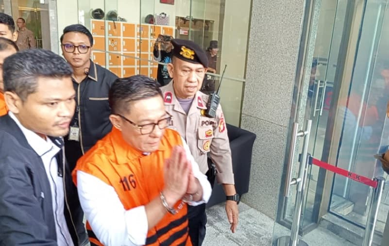 Selain Silmy Karim, KPK Juga Tahan Eks Plt Dirjen Imigrasi Saffar Muhammad Godam Selain Silmy Karim, KPK Juga Tahan Eks Plt Dirjen Imigrasi Saffar Muhammad Godam